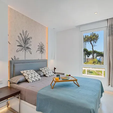 Algaidamar Luxury Apartment *
